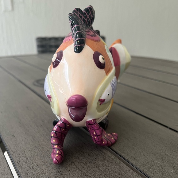 fish outta water collectible - Picture 3 of 4